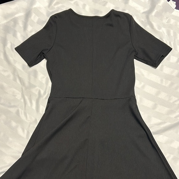 H&M black dress - Picture 2 of 4